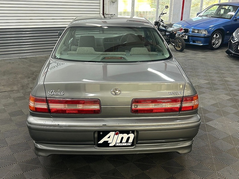 TOYOTA GX100 2.0 AUTOMATIC  PETROL