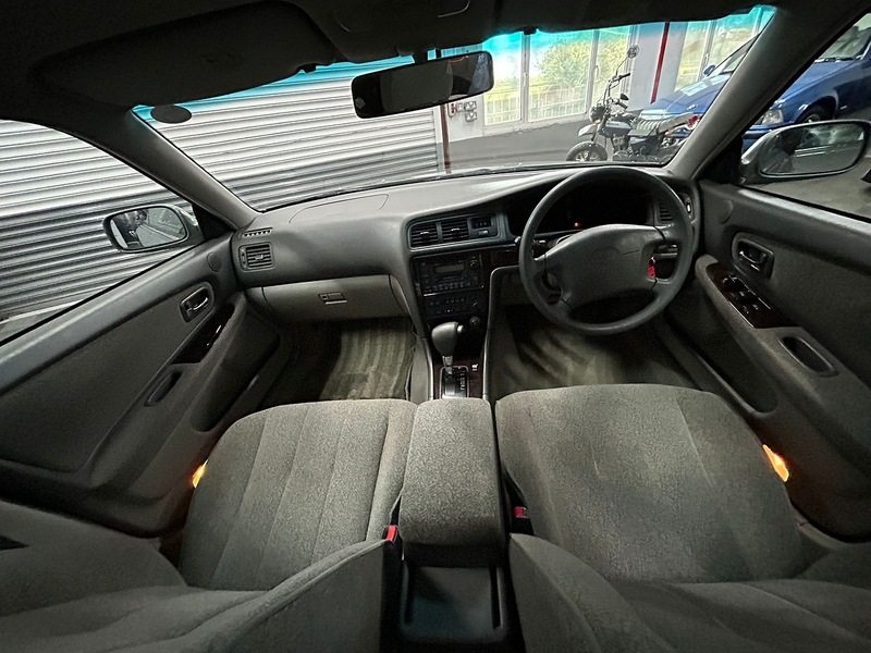 TOYOTA GX100 2.0 AUTOMATIC  PETROL