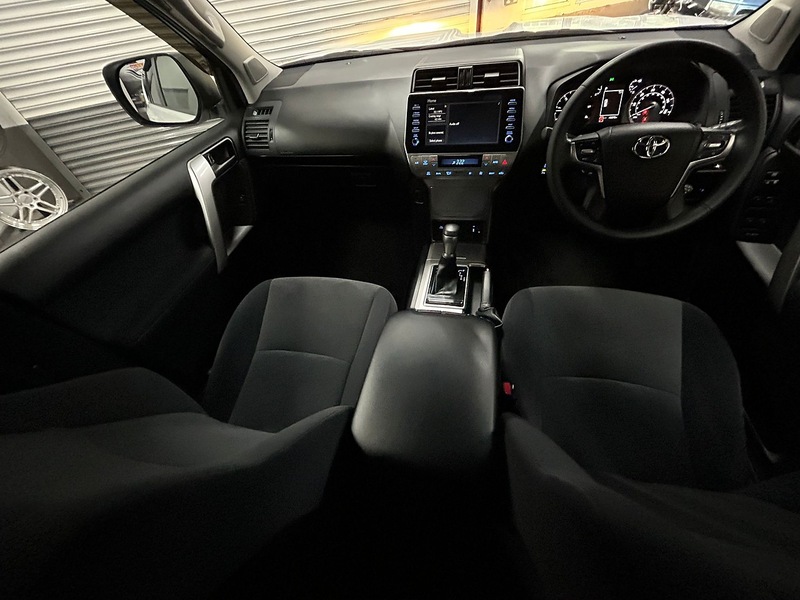 Toyota 2.8D Active SUV 5dr Diesel Auto 4WD Euro 6 (s/s) (7 Seat) (204 ps)