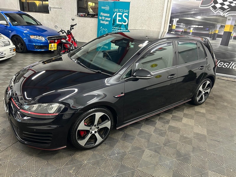 VOLKSWAGEN GTI  Hatchback 2.0 AUTOMATIC PETROL
