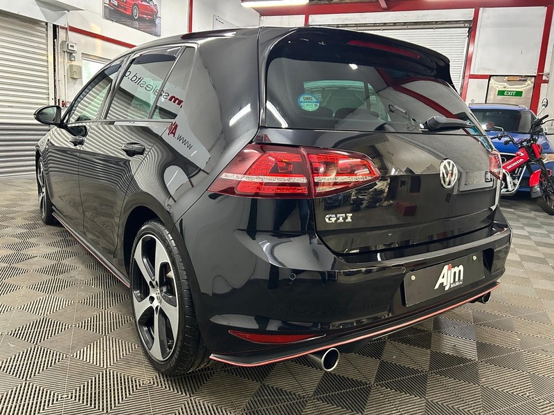 VOLKSWAGEN GTI  Hatchback 2.0 AUTOMATIC PETROL