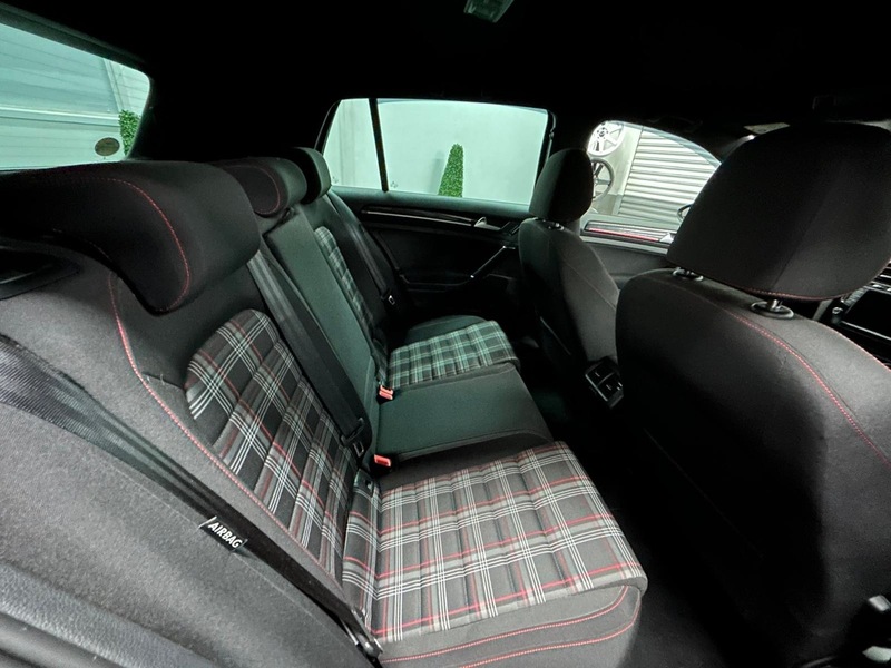 VOLKSWAGEN GTI  Hatchback 2.0 AUTOMATIC PETROL