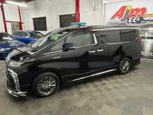 TOYOTA ALPHARD HYBRID S EXECUTIVE LOUNGE 