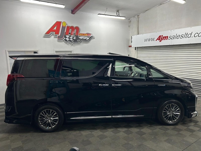 TOYOTA EXECUTIVE LOUNGE Estate 2.5 AUTOMATIC  PETROL
