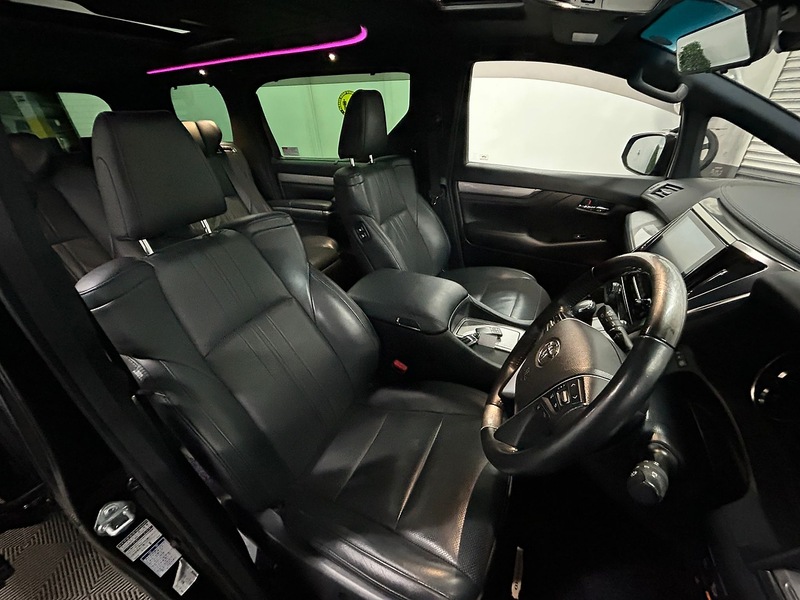 TOYOTA EXECUTIVE LOUNGE Estate 2.5 AUTOMATIC  PETROL