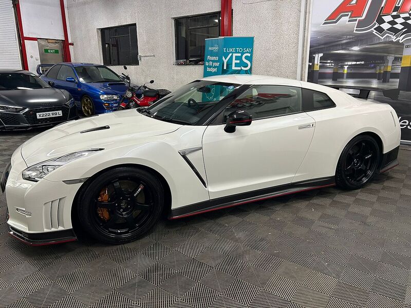 Nissan 3.6 AUTOMATIC  PETROL