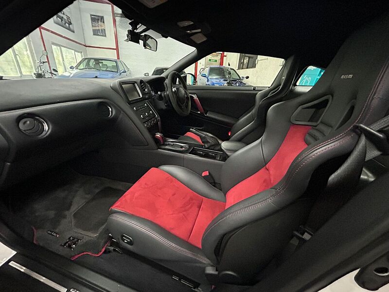 Nissan 3.6 AUTOMATIC  PETROL