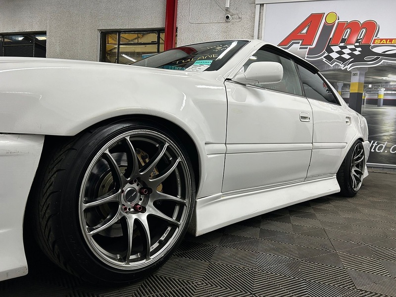 TOYOTA 30TH ANNIVERSARY  SALOON 2.5 MANUAL PETROL