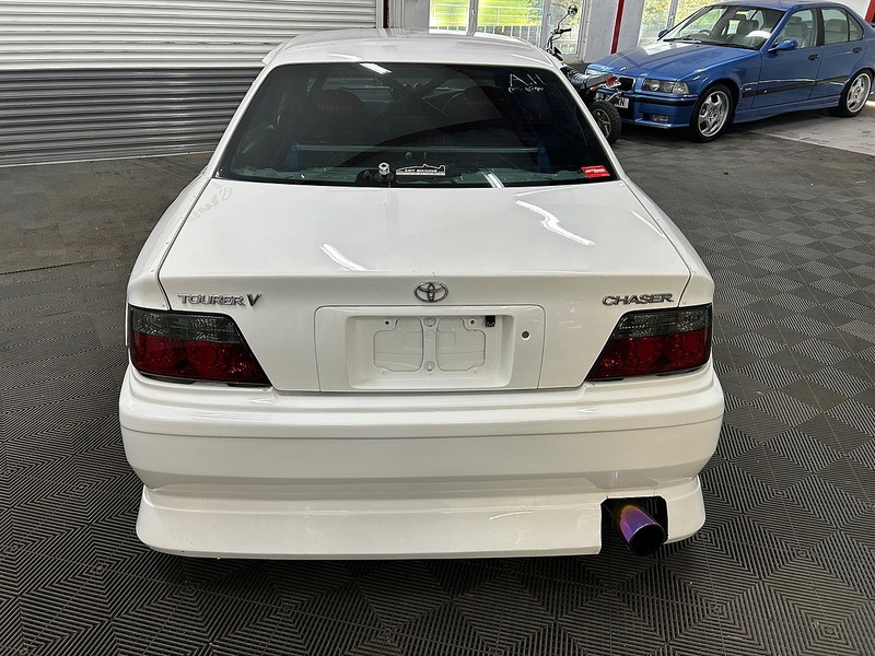 TOYOTA 30TH ANNIVERSARY  SALOON 2.5 MANUAL PETROL
