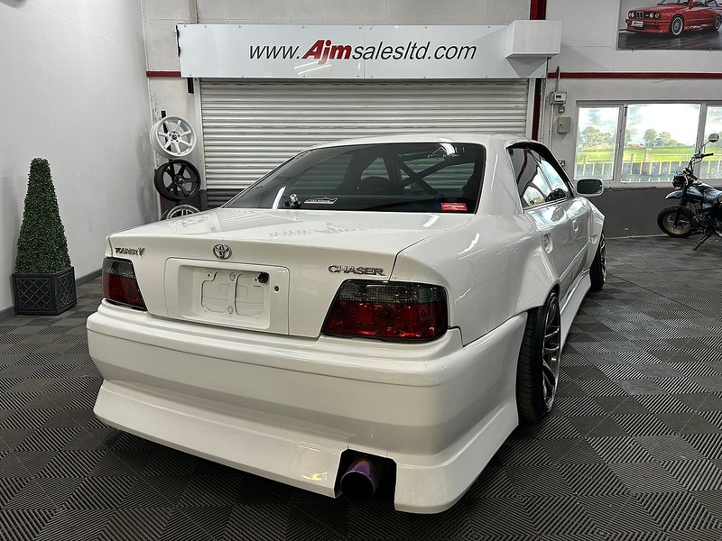 TOYOTA 30TH ANNIVERSARY  SALOON 2.5 MANUAL PETROL