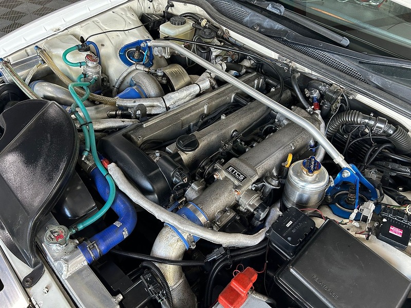 TOYOTA 30TH ANNIVERSARY  SALOON 2.5 MANUAL PETROL