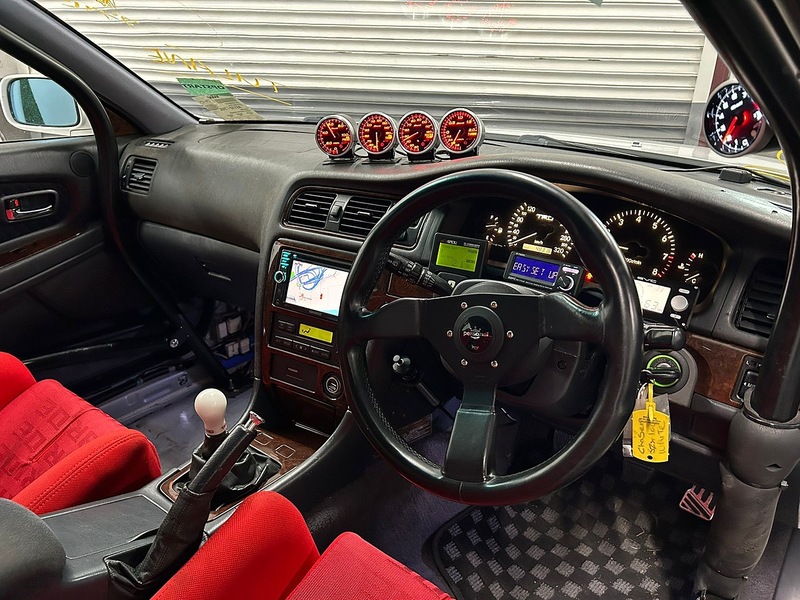 TOYOTA 30TH ANNIVERSARY  SALOON 2.5 MANUAL PETROL