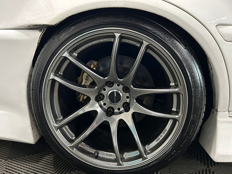 TOYOTA 30TH ANNIVERSARY  SALOON 2.5 MANUAL PETROL