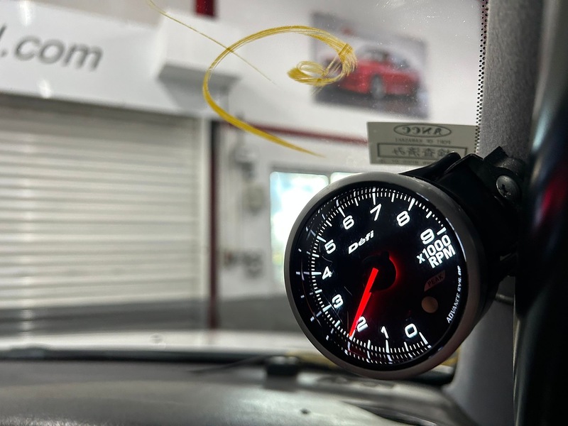 TOYOTA 30TH ANNIVERSARY  SALOON 2.5 MANUAL PETROL