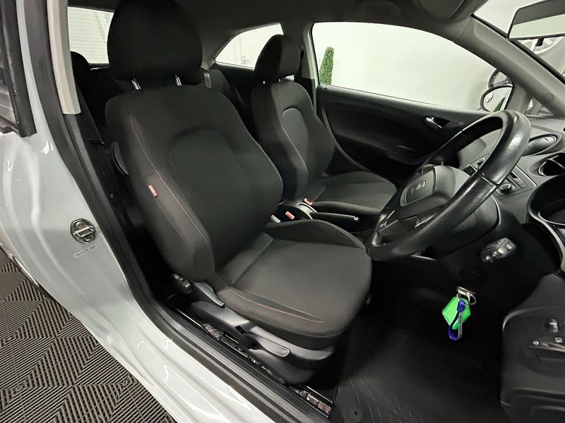 SEAT 1.6 TDI CR FR Sport Coupe 3dr Diesel Manual Euro 5 (105 ps)