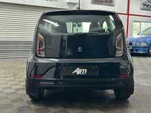 Volkswagen up! Move up! 