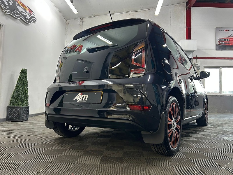 Volkswagen 1.0 Move up! Hatchback 3dr Petrol Manual Euro 6 (s/s) (60 ps)