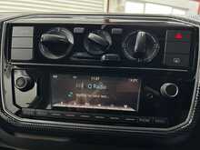 Volkswagen up! Move up! 