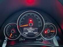 Volkswagen up! Move up! 