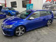 VOLKSWAGEN GOLF R  