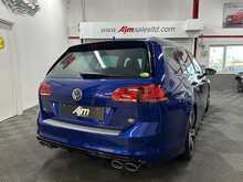 VOLKSWAGEN GOLF R  