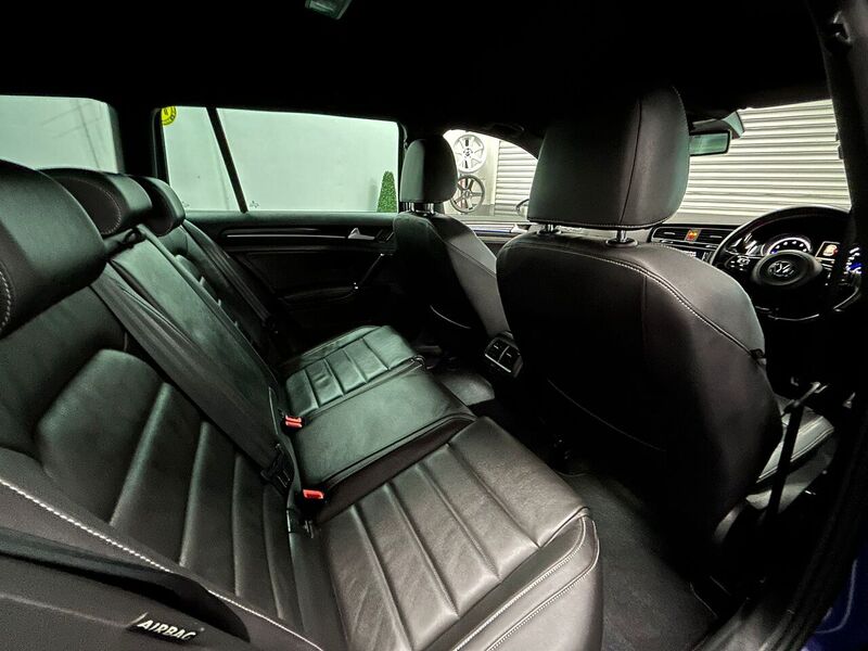 VOLKSWAGEN ESTATE  2.0 AUTOMATIC  PETROL