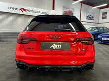 Audi RS4 Avant TFSI V6 Carbon Edition 