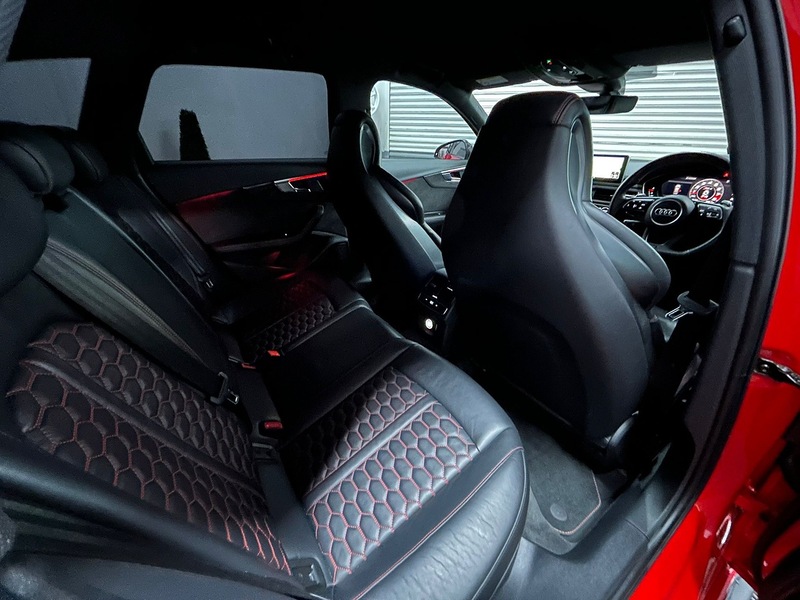 Audi 2.9 TFSI V6 Carbon Edition Estate 5dr Petrol Tiptronic quattro Euro 6 (s/s) (450 ps)