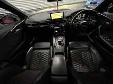 Audi RS4 Avant TFSI V6 Carbon Edition 