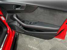 Audi RS4 Avant TFSI V6 Carbon Edition 