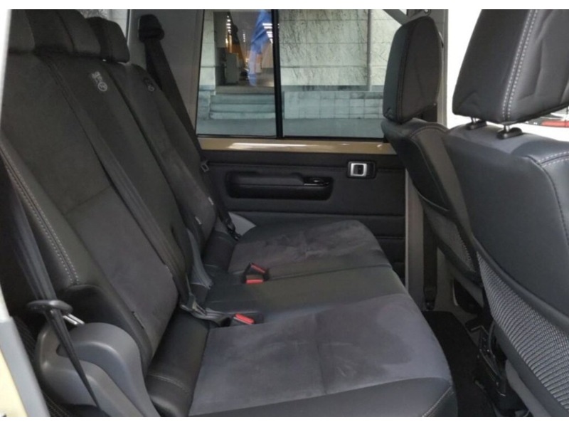 Toyota 70 series  2.8 Automatic  Diesel