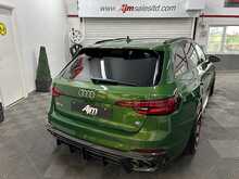 Audi RS4 CARBON EDITION 