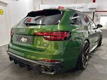 Audi RS4 CARBON EDITION 