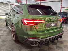 Audi RS4 CARBON EDITION 