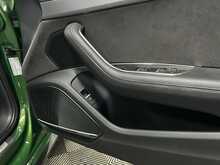 Audi RS4 CARBON EDITION 