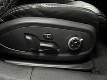 Audi RS4 CARBON EDITION 