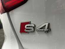 AUDI S4 AVANT  