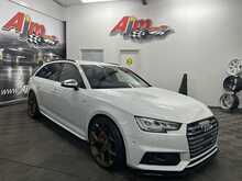 AUDI S4 AVANT  