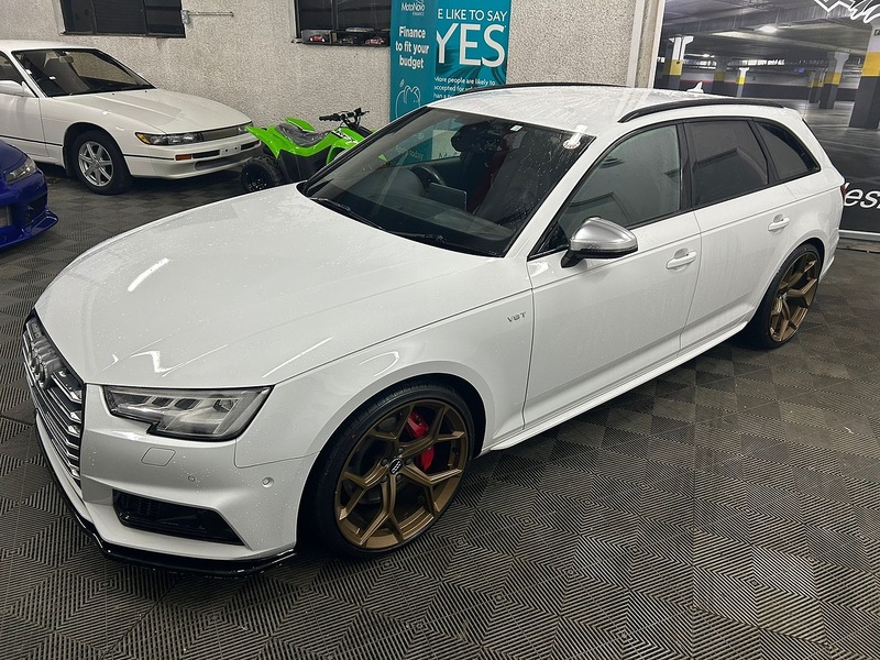 AUDI ESTATE  3.0 AUTOMATIC  PETROL