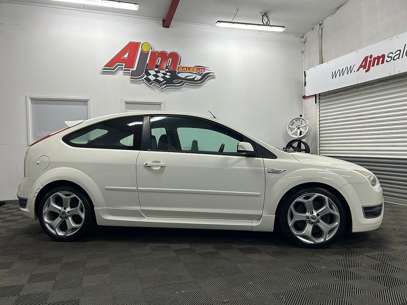 Ford ST Hatchback 2.5 Manual Petrol