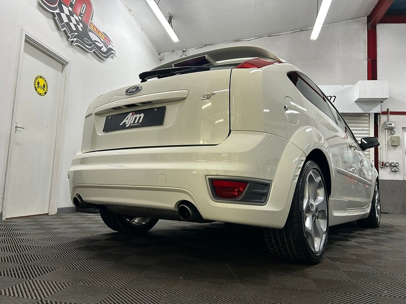 Ford ST Hatchback 2.5 Manual Petrol