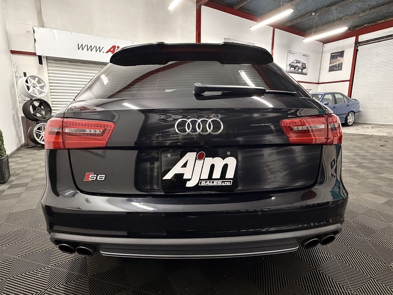 Audi 4.0 Twin Turbo Estate 4.0 Petrol