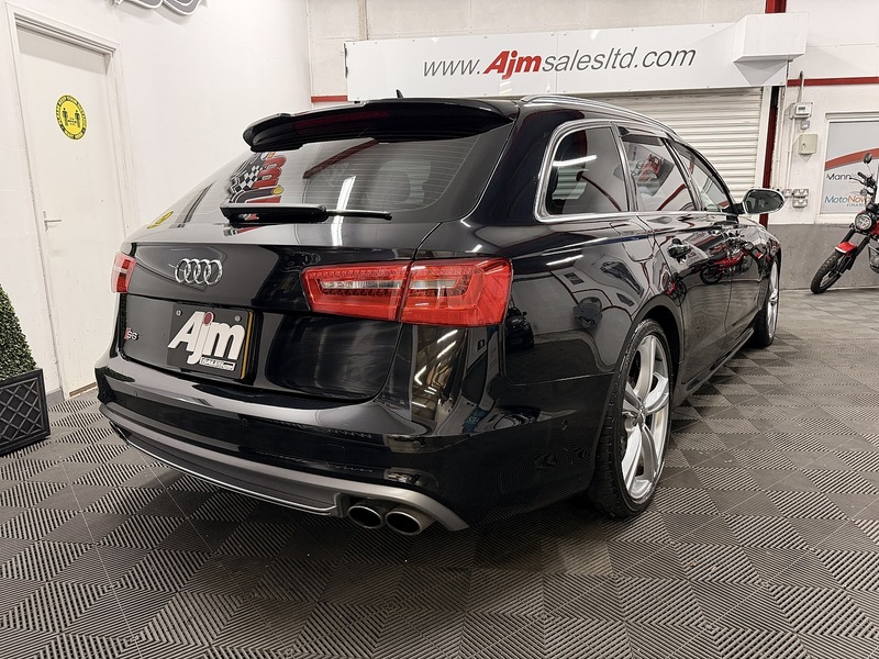 Audi 4.0 Twin Turbo Estate 4.0 Petrol