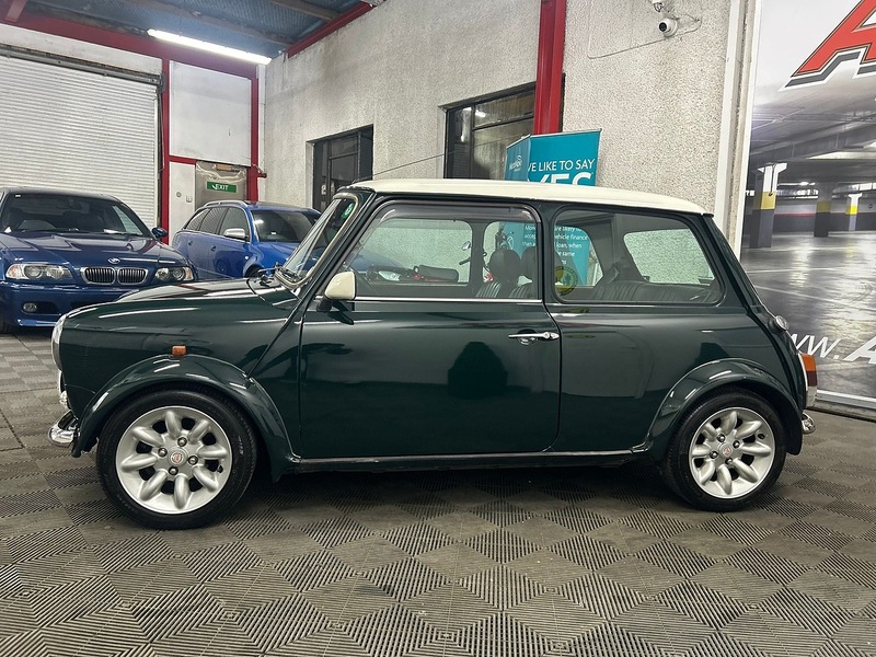 Mini LE 40 40th Anniversary Edition  Hatchback 1.3 Manual Petrol
