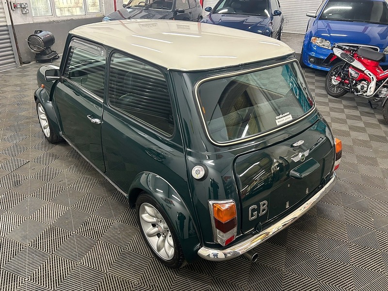 Mini LE 40 40th Anniversary Edition  Hatchback 1.3 Manual Petrol