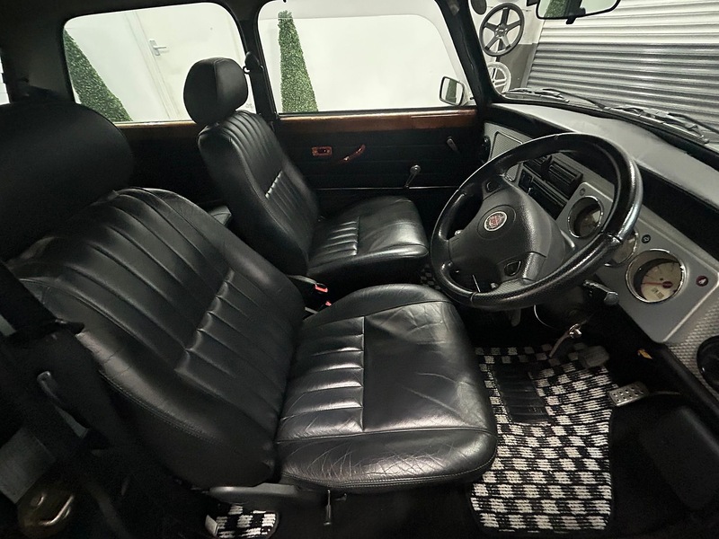 Mini LE 40 40th Anniversary Edition  Hatchback 1.3 Manual Petrol