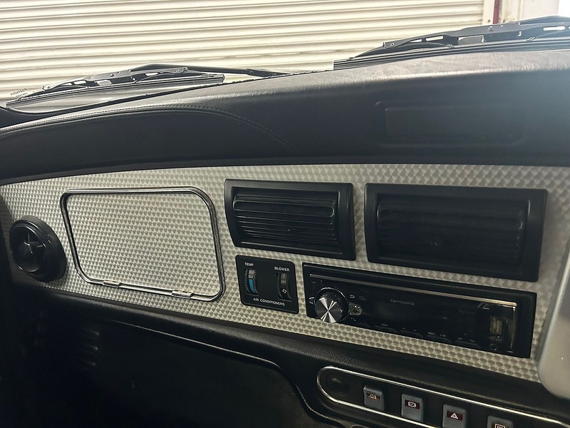 Mini LE 40 40th Anniversary Edition  Hatchback 1.3 Manual Petrol