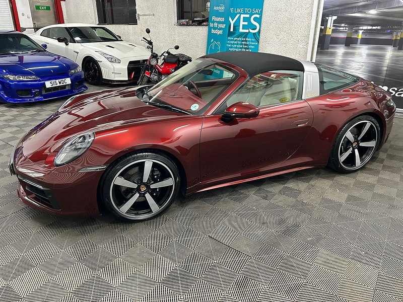 Porsche 3.0T 992 4S Heritage Design Edition Targa 2dr Petrol Manual 4WD Euro 6 (s/s) (450 ps)