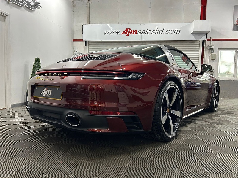 Porsche 3.0T 992 4S Heritage Design Edition Targa 2dr Petrol Manual 4WD Euro 6 (s/s) (450 ps)