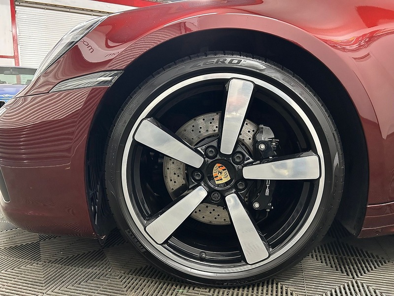 Porsche 3.0T 992 4S Heritage Design Edition Targa 2dr Petrol Manual 4WD Euro 6 (s/s) (450 ps)